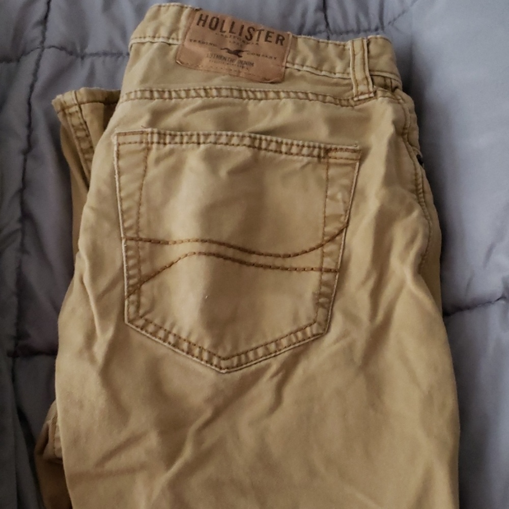 Hollister khakis